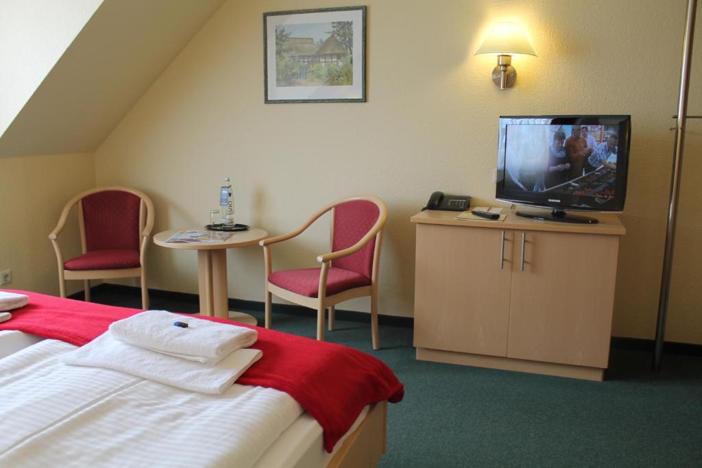Hotel & Restaurant Zum Kap Arkona Putgarten エクステリア 写真