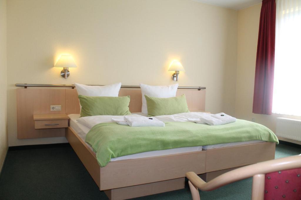 Hotel & Restaurant Zum Kap Arkona Putgarten エクステリア 写真